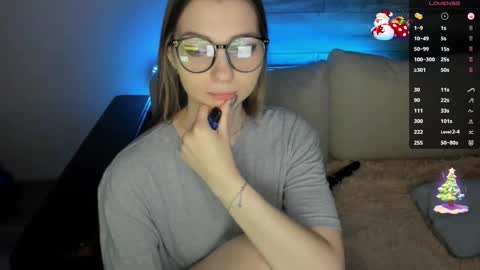 Victoria online show from 12/21/25, 01:46