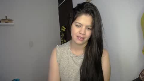 Snapshot of victorialg chatting on 09/29/25, 07:30 victorialg online show from 09/29/25, 07:30