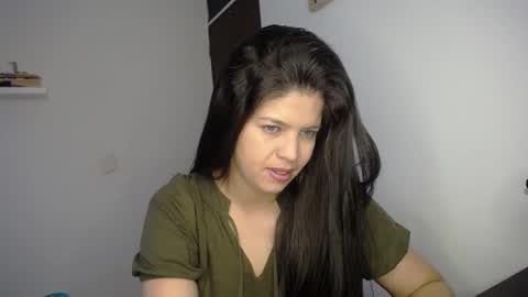 Snapshot of victorialg chatting on 09/30/25, 08:03 victorialg online show from 09/30/25, 08:03