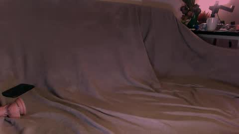 Eva and Victor online show from 10/05/25, 12:03