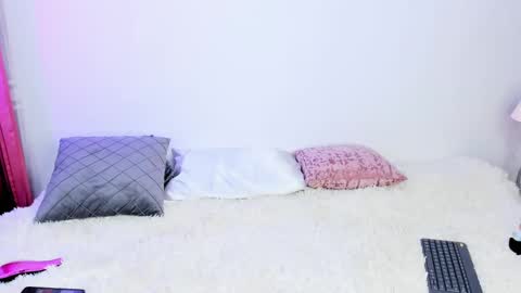 Snapshot of victoriarussell chatting on 02/24/25, 06:15 Victoria but you can tell me Vicky Vic or just Tory online show from 02/24/25, 06:15