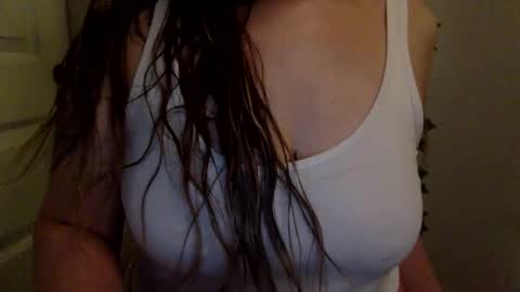 victoriaskyee online show from 04/14/26, 04:07