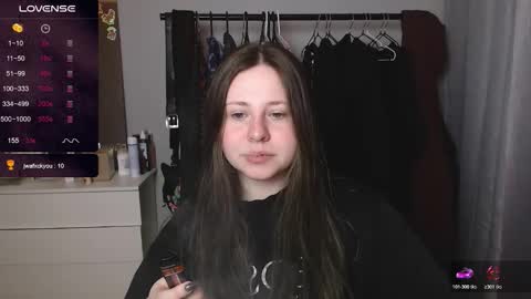 Snapshot of victoriassecrets_ chatting on 02/11/26, 10:59 victoriassecrets_ online show from 02/11/26, 10:59