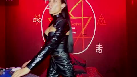 Victoria Vampire online show from 09/17/25, 06:53