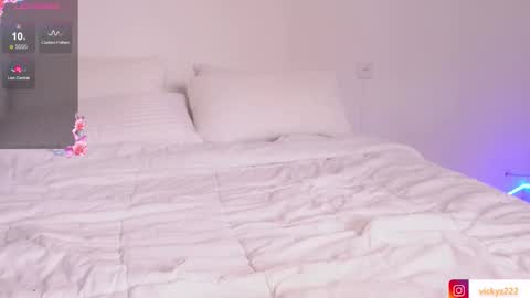 hi Im daniela  I will be online again in 15 hours after each transmission 3 online show from 03/03/26, 08:53