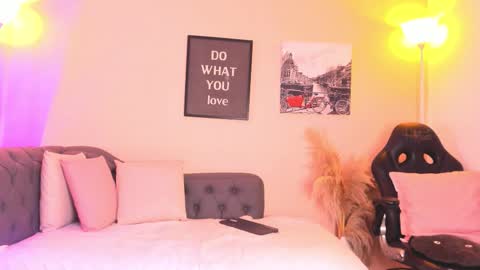 Snapshot of victoriazans chatting on 02/19/26, 04:08 Victoriazans online show from 02/19/26, 04:08