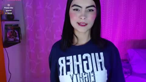 victoriia_henao_ online show from 02/24/25, 02:30