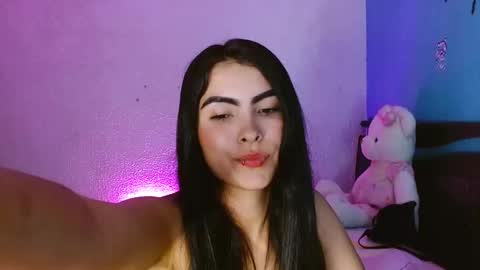 victoriia_henao_ online show from 03/05/26, 05:14