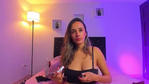 victoriia_rose_ online show from 04/02/26, 03:48