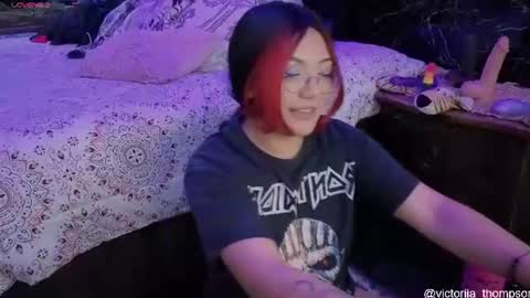 victoriia_thompson online show from 07/16/26, 08:48