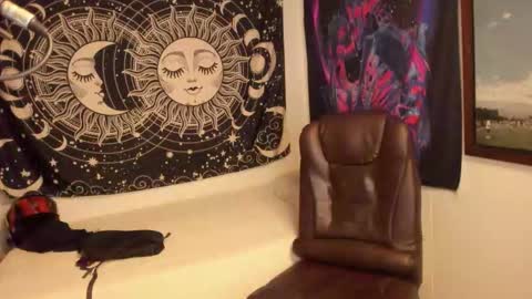 Victorino Jhonson online show from 12/16/25, 02:38