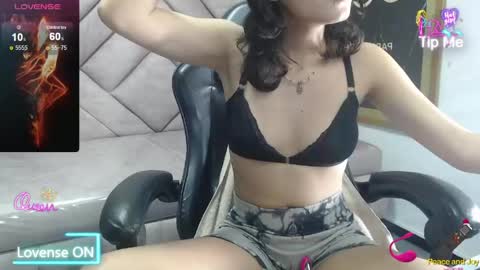 Live 1000pm 600am COLOMBIAN HOUR online show from 05/07/26, 08:31