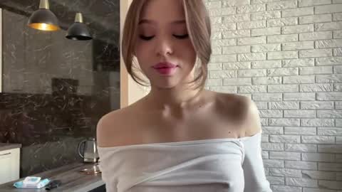 Snapshot of victoryglow chatting on 04/14/26, 10:43 victoryglow online show from 04/14/26, 10:43