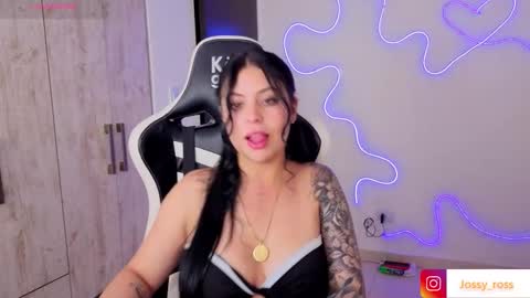 V  I C  T O R I A  online show from 02/28/26, 07:59