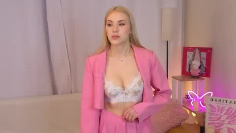 Kate online show from 05/30/26, 07:11