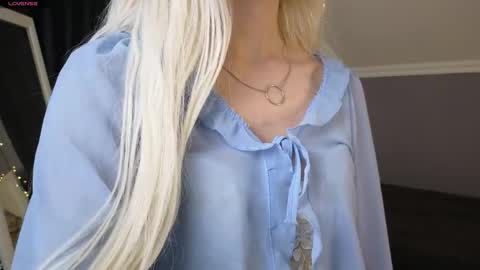 Eva online show from 04/01/26, 01:41