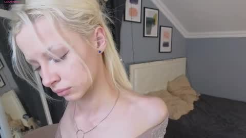 Eva online show from 04/05/26, 12:24