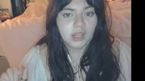 Snapshot of viennavisabelle chatting on 11/09/25, 07:28 viennavisabelle online show from 11/09/25, 07:28