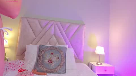 Victoria  online show from 09/10/25, 11:10