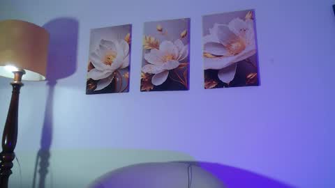 VIOLET  online show from 02/10/26, 11:47