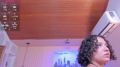 Viiolett online show from 01/23/25, 02:33