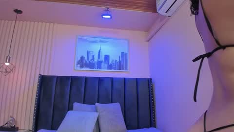 Viiolett online show from 10/09/25, 08:07