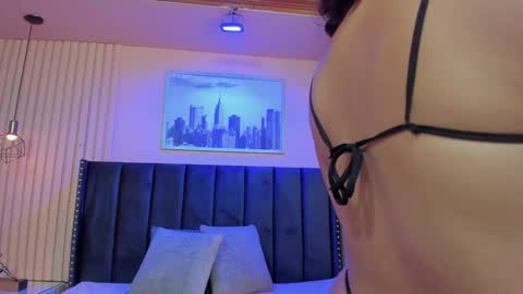 Viiolett online show from 11/15/25, 09:43