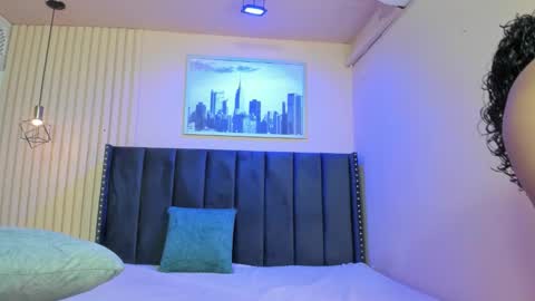 Viiolett online show from 03/03/26, 07:42