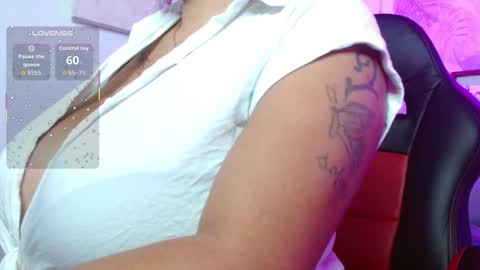 viioleta online show from 10/30/25, 12:39