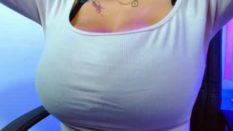 viioleta online show from 04/23/26, 12:29