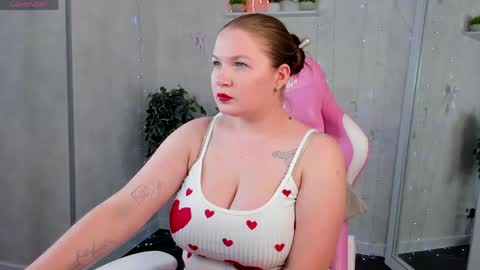 Snapshot of viirginia_robinson chatting on 04/13/26, 09:37 Jinny online show from 04/13/26, 09:37