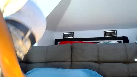 viizin online show from 10/05/25, 02:04