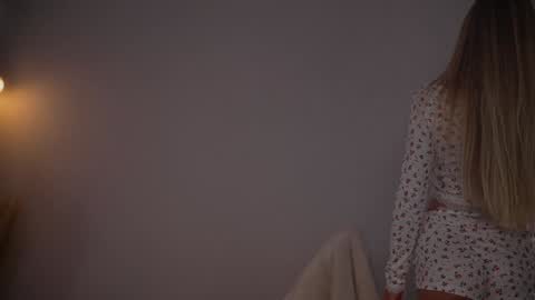 vika54784 online show from 03/09/26, 10:19