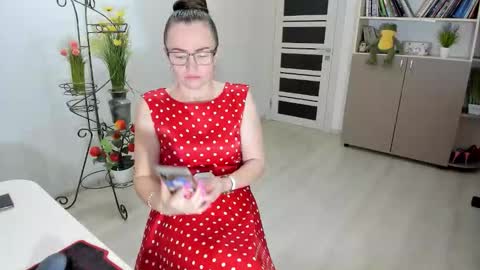 Ukrainian-woman online show from 12/23/25, 07:06