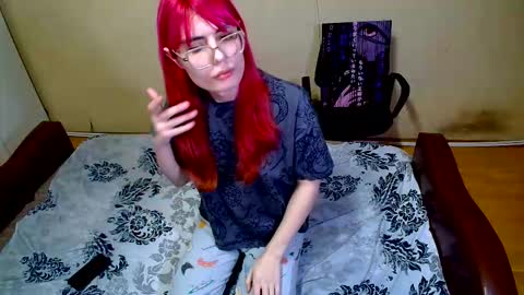 Snapshot of vika_sirnik chatting on 11/15/25, 06:37 Lizochka1337 online show from 11/15/25, 06:37