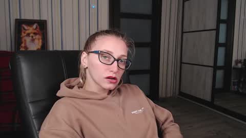 Vika online show from 10/04/25, 06:11
