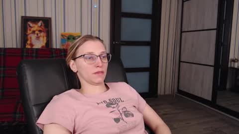 Vika online show from 03/19/26, 06:50