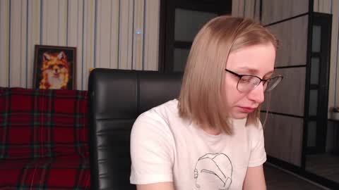 Vika online show from 04/08/26, 08:42