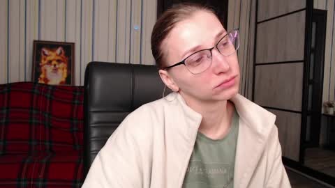 Vika online show from 04/12/26, 11:43