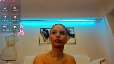 Snapshot of vikafever chatting on 10/26/25, 04:51 vikafever online show from 10/26/25, 04:51