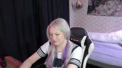 Snapshot of vikapowers chatting on 12/04/24, 08:51 vikapowers online show from 12/04/24, 08:51