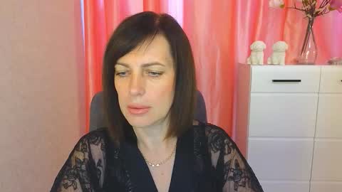 Vika online show from 11/14/25, 10:03