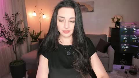Viki Bellson online show from 05/31/26, 05:20