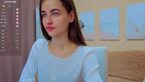 Snapshot of vikiberry chatting on 09/19/25, 03:52 vikiberry online show from 09/19/25, 03:52