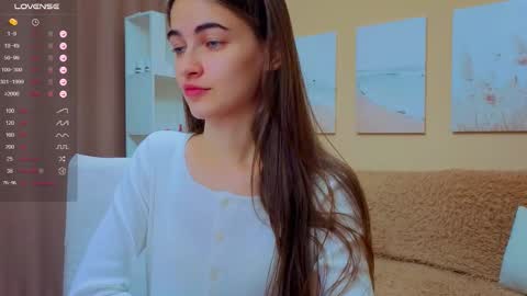 Snapshot of vikiberry chatting on 09/24/25, 01:03 vikiberry online show from 09/24/25, 01:03