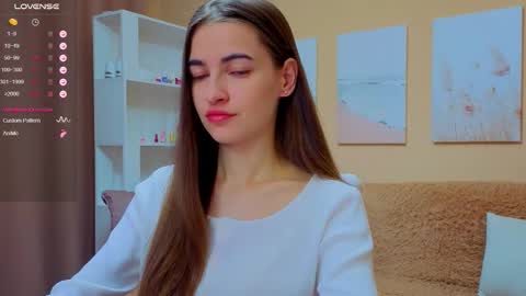 Snapshot of vikiberry chatting on 09/28/25, 04:07 vikiberry online show from 09/28/25, 04:07