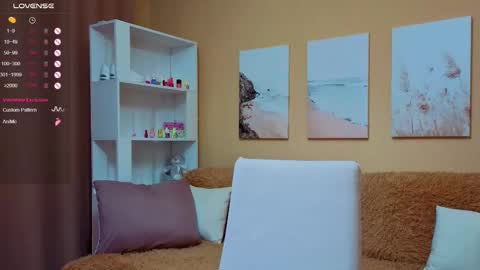 Snapshot of vikiberry chatting on 10/04/25, 10:02 vikiberry online show from 10/04/25, 10:02