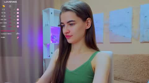 Snapshot of vikiberry chatting on 11/09/25, 04:22 vikiberry online show from 11/09/25, 04:22