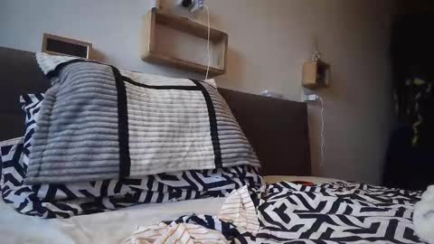 viking8819 online show from 10/21/25, 10:49