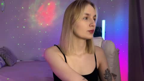 Vikky online show from 05/14/26, 12:50